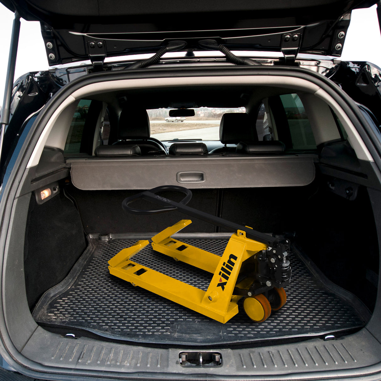 2,200 lbs Capacity, 31.5"x15" Forks, Foldable & Lightweight Hand Pallet Jack MF