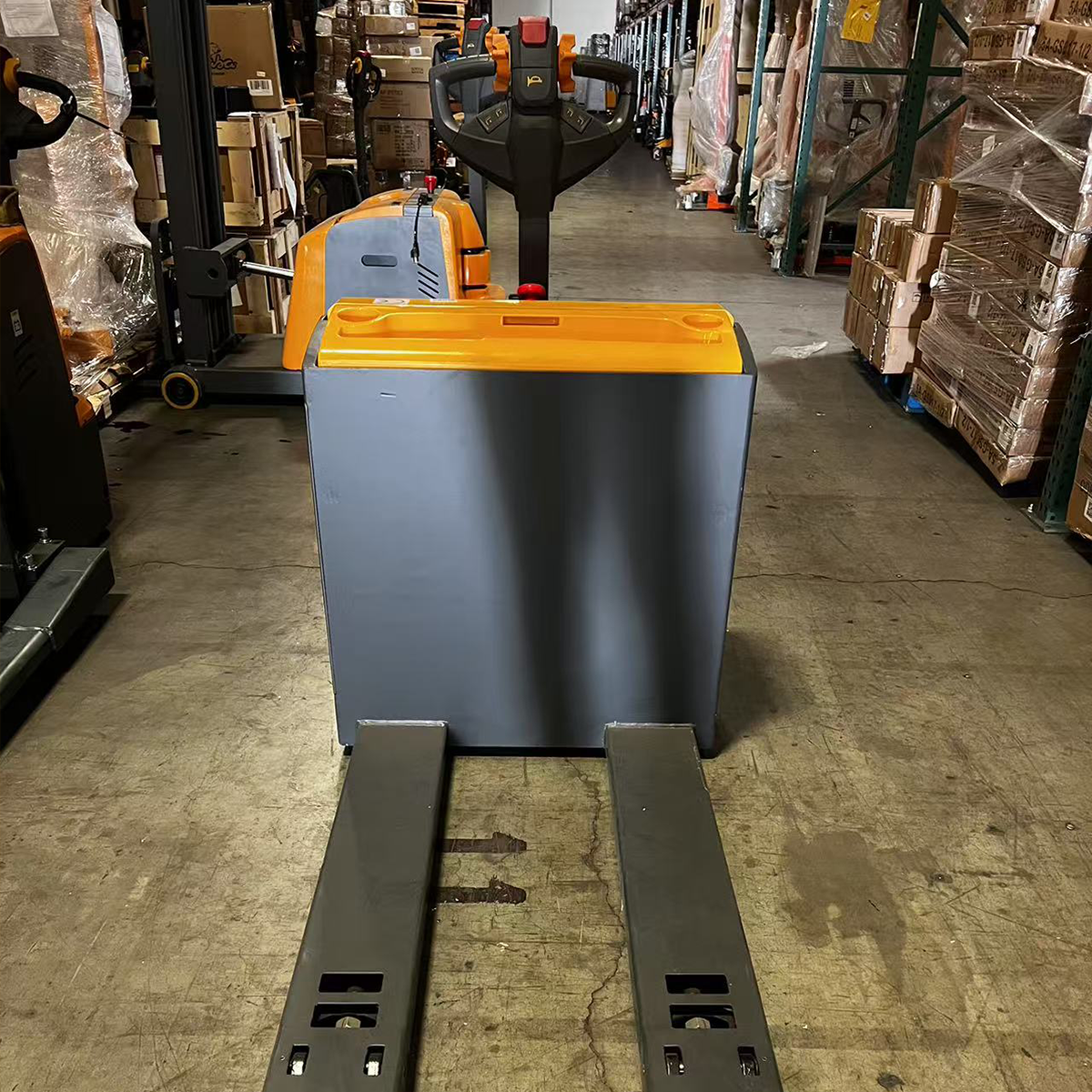 Pre-owned CBD20KD – 4,400 lb Electric Pallet Jack, Dual Lift & Maintenance-Free Drive