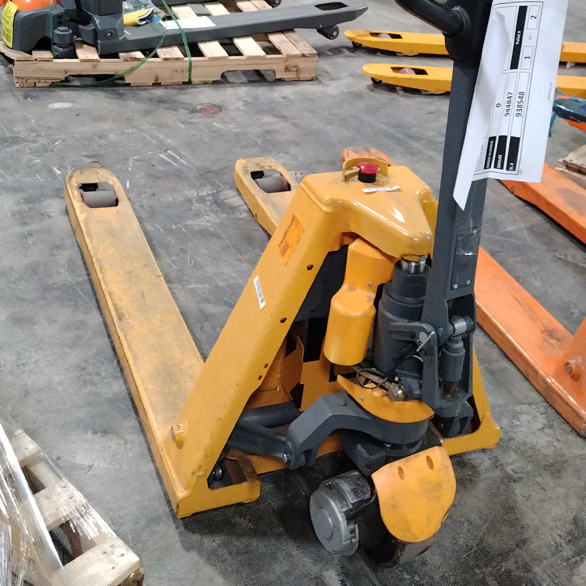 Pre-owned CBD15 – 3,300 lb Electric Pallet Jack, Compact Lithium Model, 48"x27" Forks