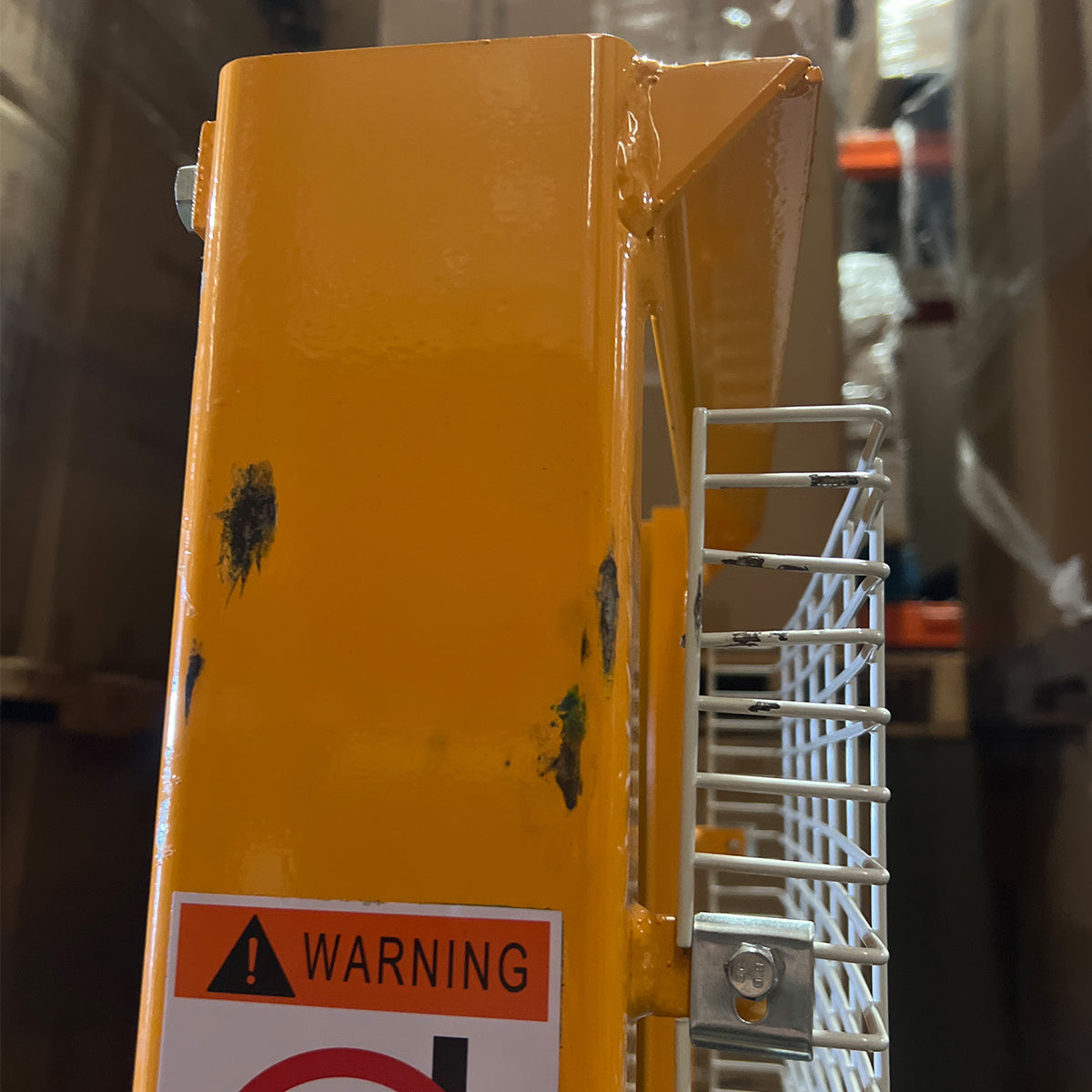 Pre-owned SDJAS500 – 1,100 lb Manual Stacker, Straddle Legs & Adjustable Forks, 63" Lift Height