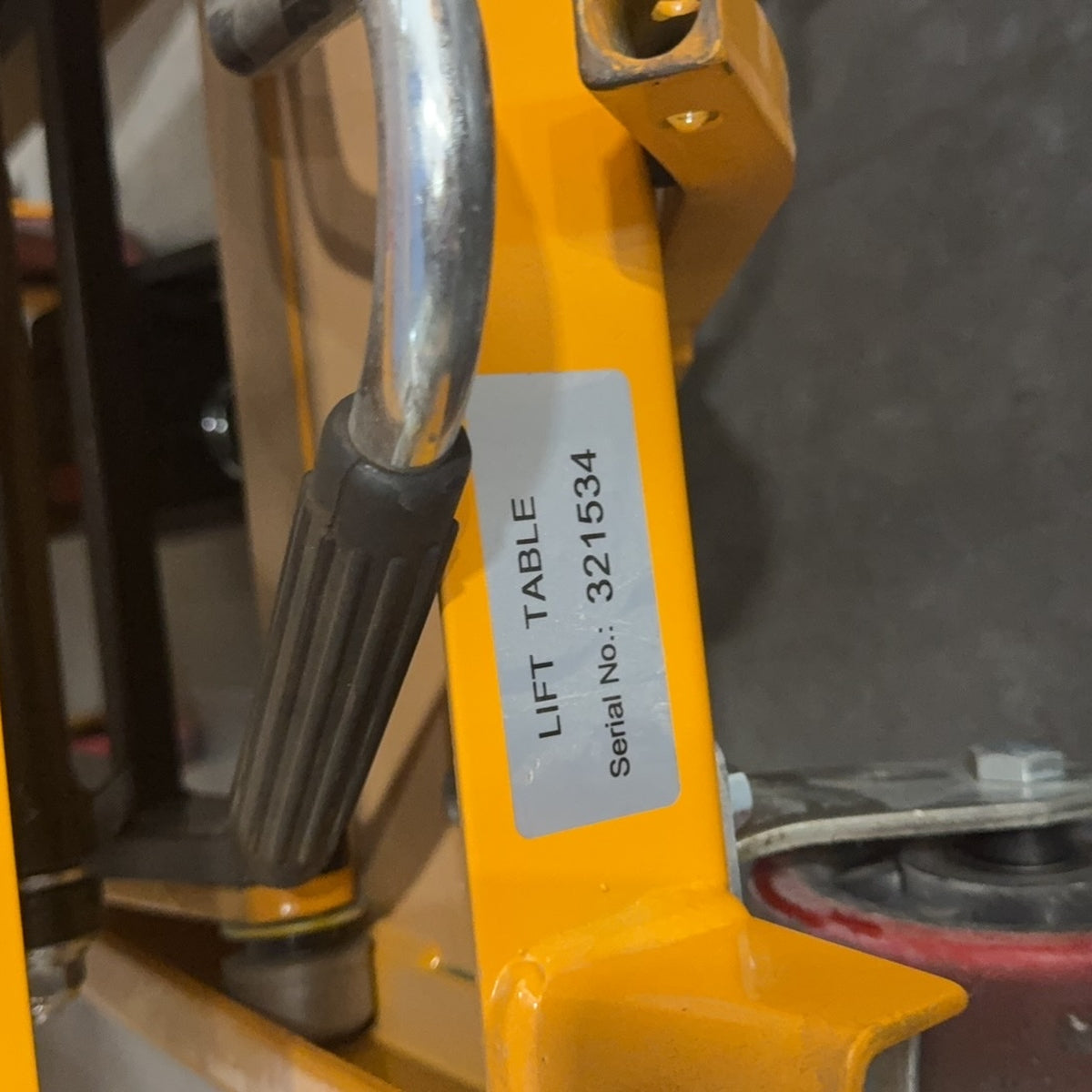 Pre-owned SPS350  Double Scissor Lift Table 770lbs Cap, 37.4" lifting height