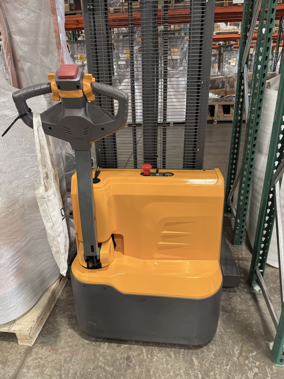 Pre-owned Premium Used CTD15R-E-118–3,300 lb Electric Stacker, 118" Lift, Straddle Legs-20070939