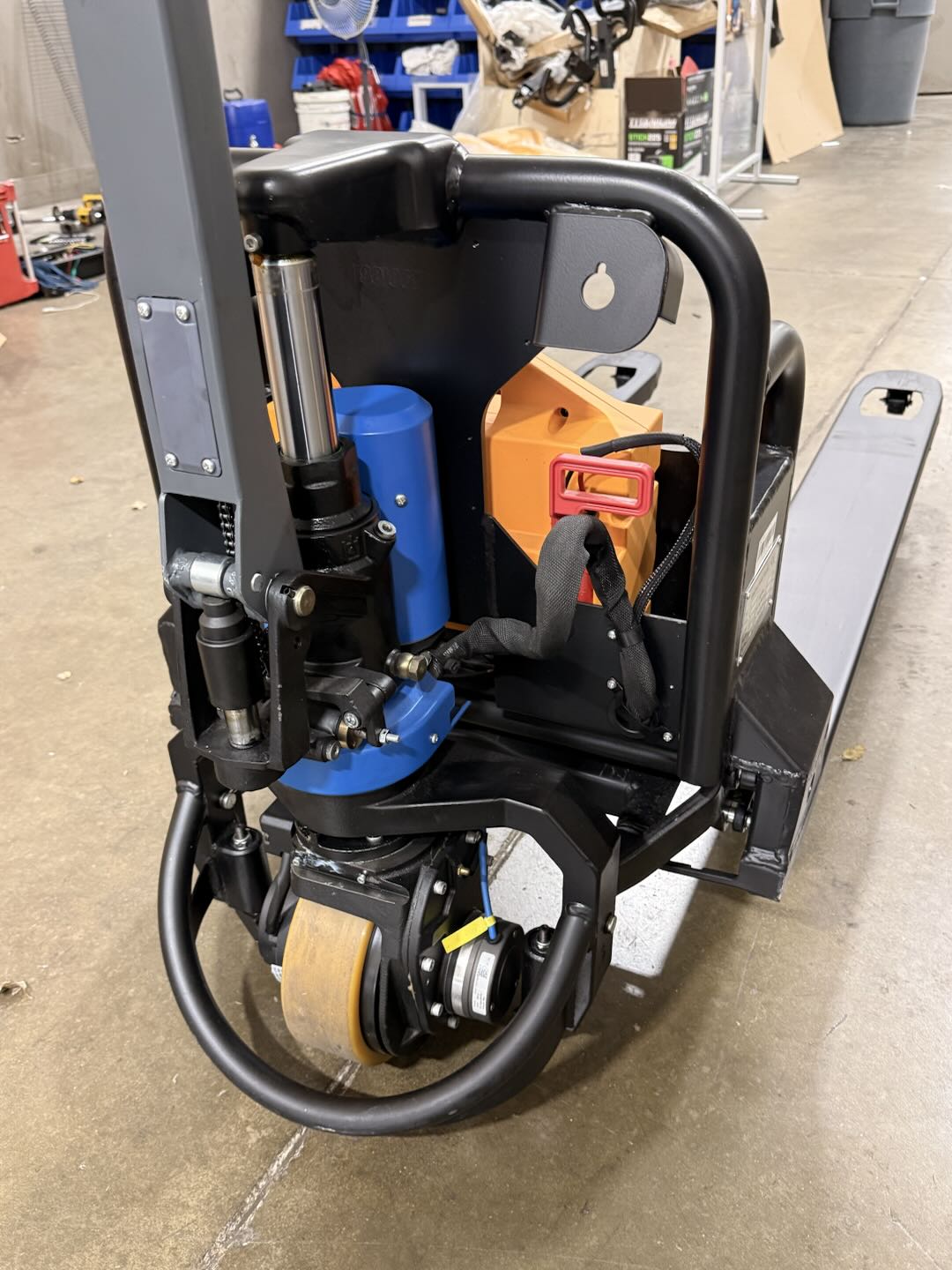 Pre-owned Premium Used CBD15W-Lix-48x27-B 3,300 lb Electric Pallet Jack, Compact Lithium Model, 48"x27" Forks-21068455