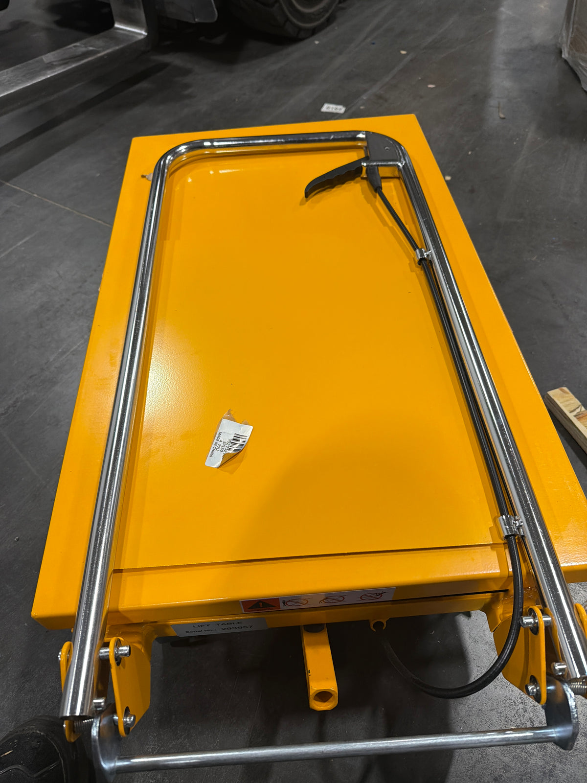 Pre-owned Premium Used SP150 Single Scissor Lift Table 330 lbs Cap, 20.2" lifting height-95273294 Only Pick Up