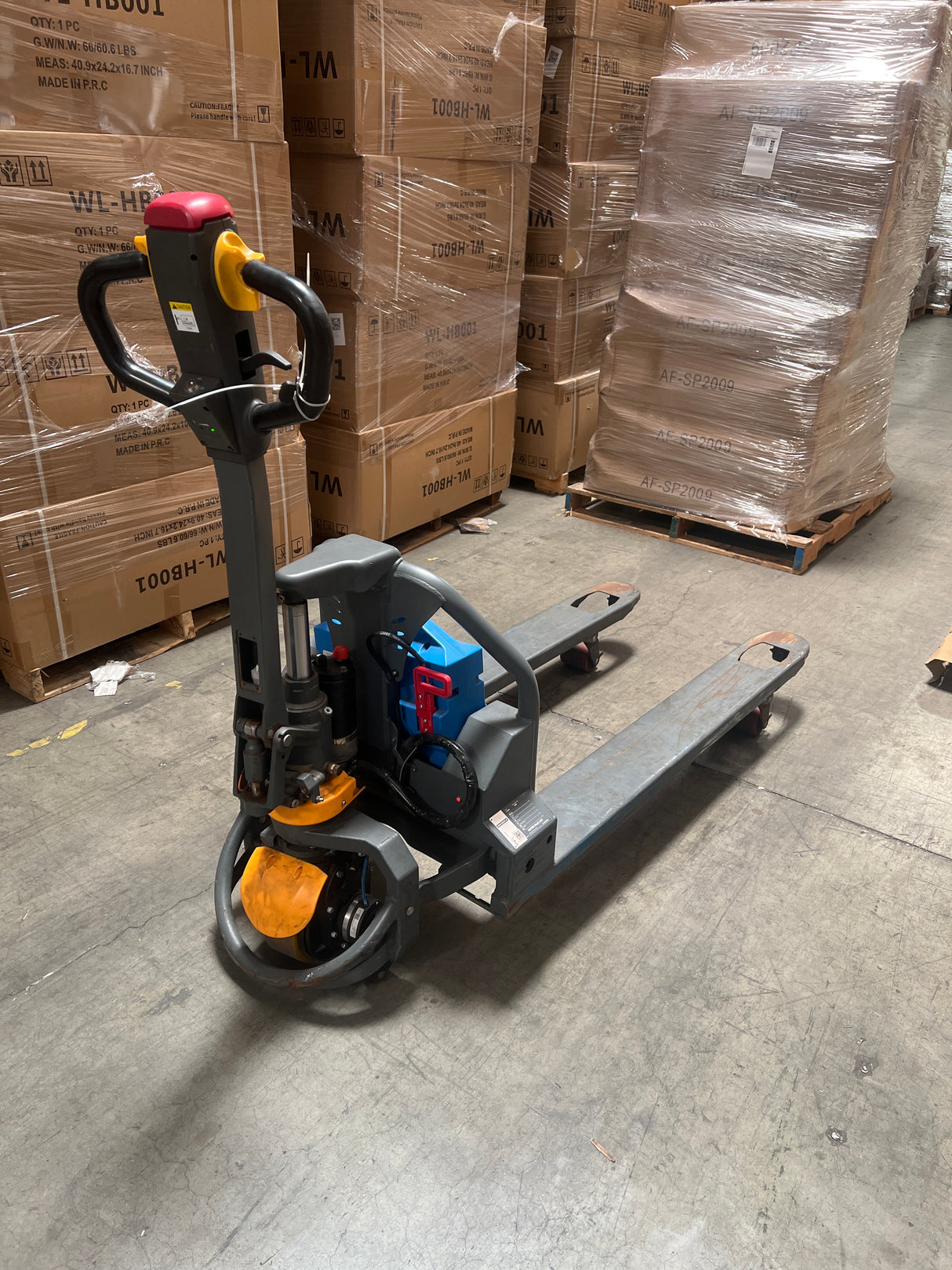 Pre-owned CBD15W-LIX – 3,300 lb Electric Pallet Jack, Lithium Battery, 48"x27" Forks
