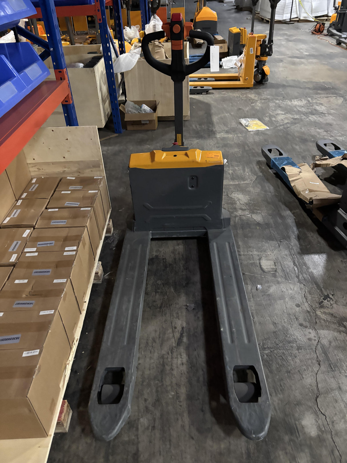 Pre-owned CBD20W-II-Li – 4,400 lb Electric Pallet Jack – Smart Handle with LCD Screen, Turtle Mode, Secure Key