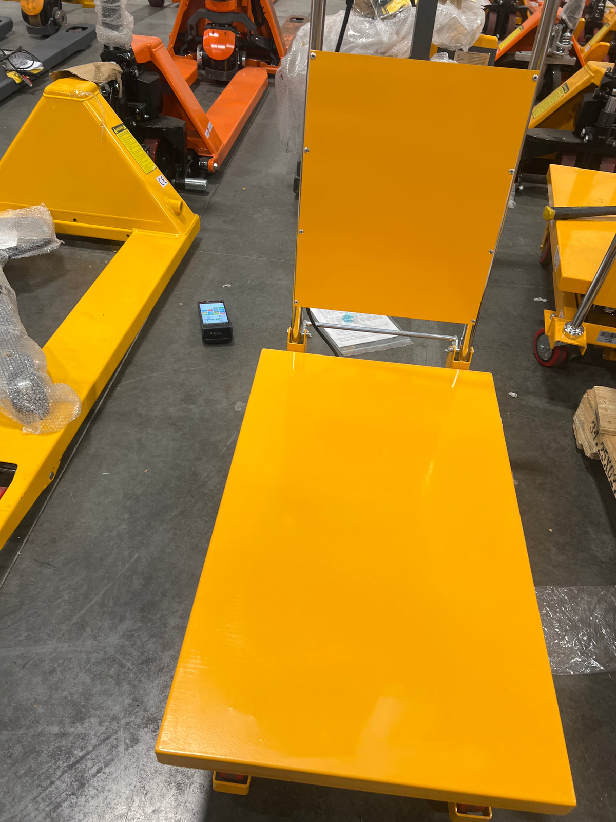 Pre-owned Premium Used SP150E Single Scissor Lift Table 330 lbs Cap, 20.2" lifting height-B10000621 Only Pick Up