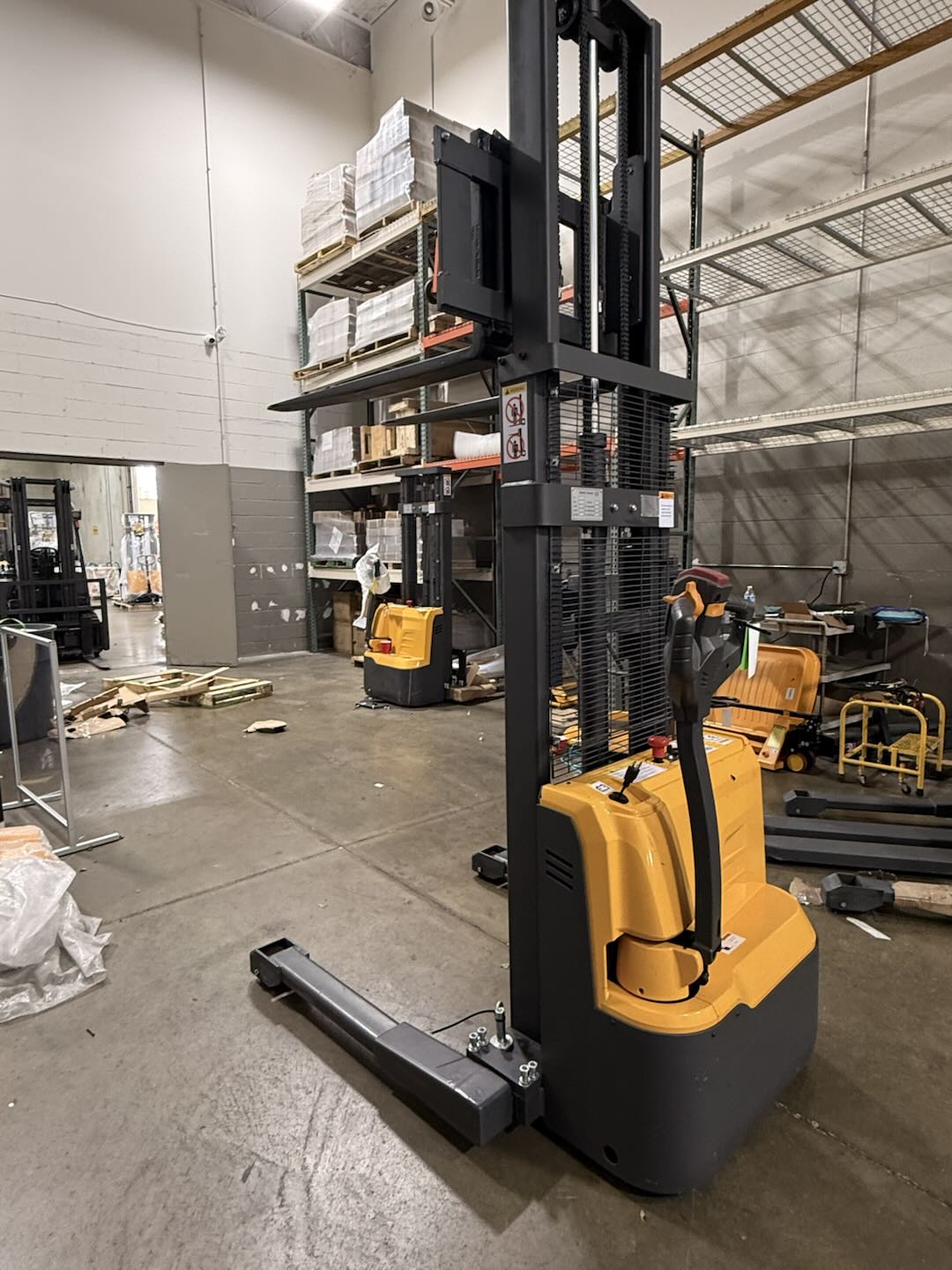 Pre-owned Premium Used CTD10R-E-98 – 2,200 lb Electric Stacker, 98" Lift, Straddle Legs & Adjustable Forks-21060100