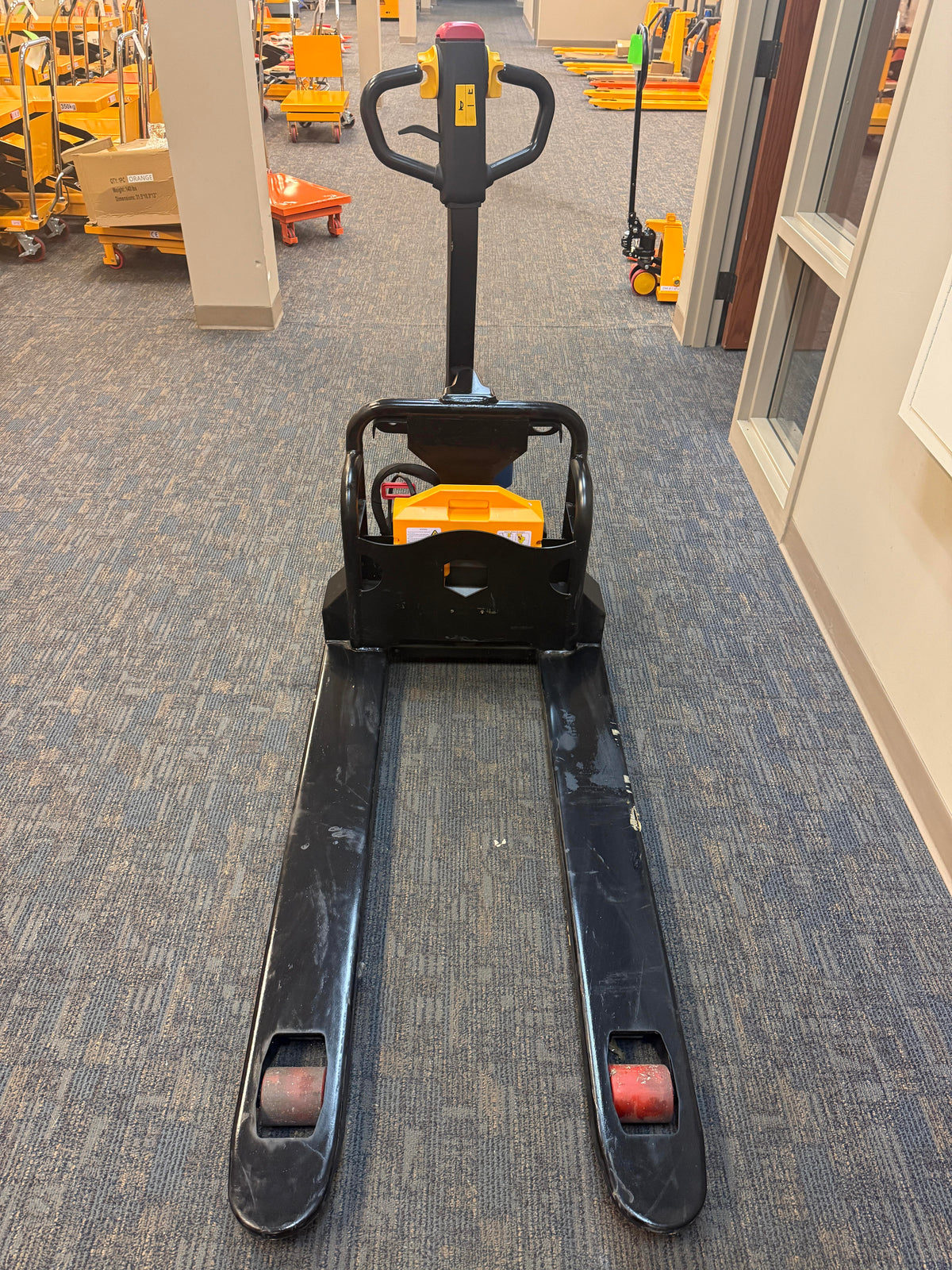 Pre-owned Aged Used CBD15W-Lix-48x27-B 3,300 lb Electric Pallet Jack, Compact Lithium Model, 48"x27" Forks-21035246