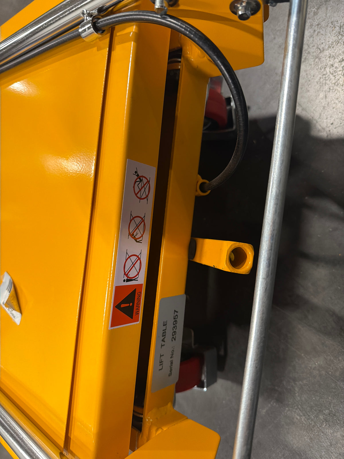 Pre-owned Premium Used SP150 Single Scissor Lift Table 330 lbs Cap, 20.2" lifting height-95273294 Only Pick Up