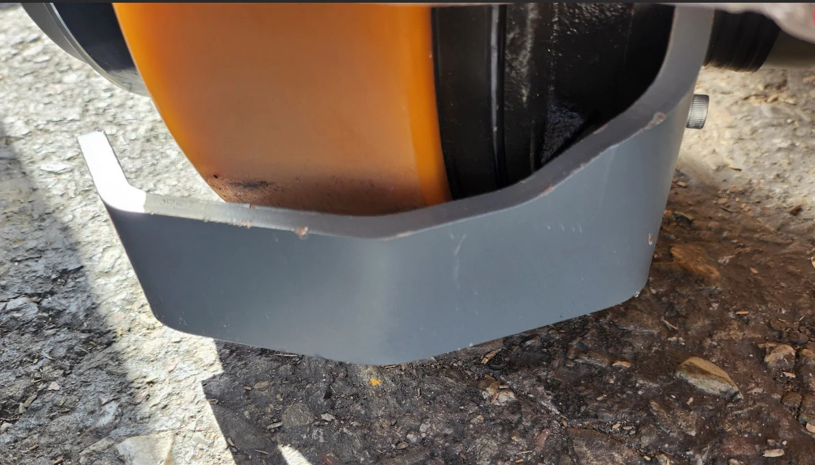 Pre-owned CBD15 – 3,300 lb Electric Pallet Jack, Compact Lithium Model, 48"x27" Forks