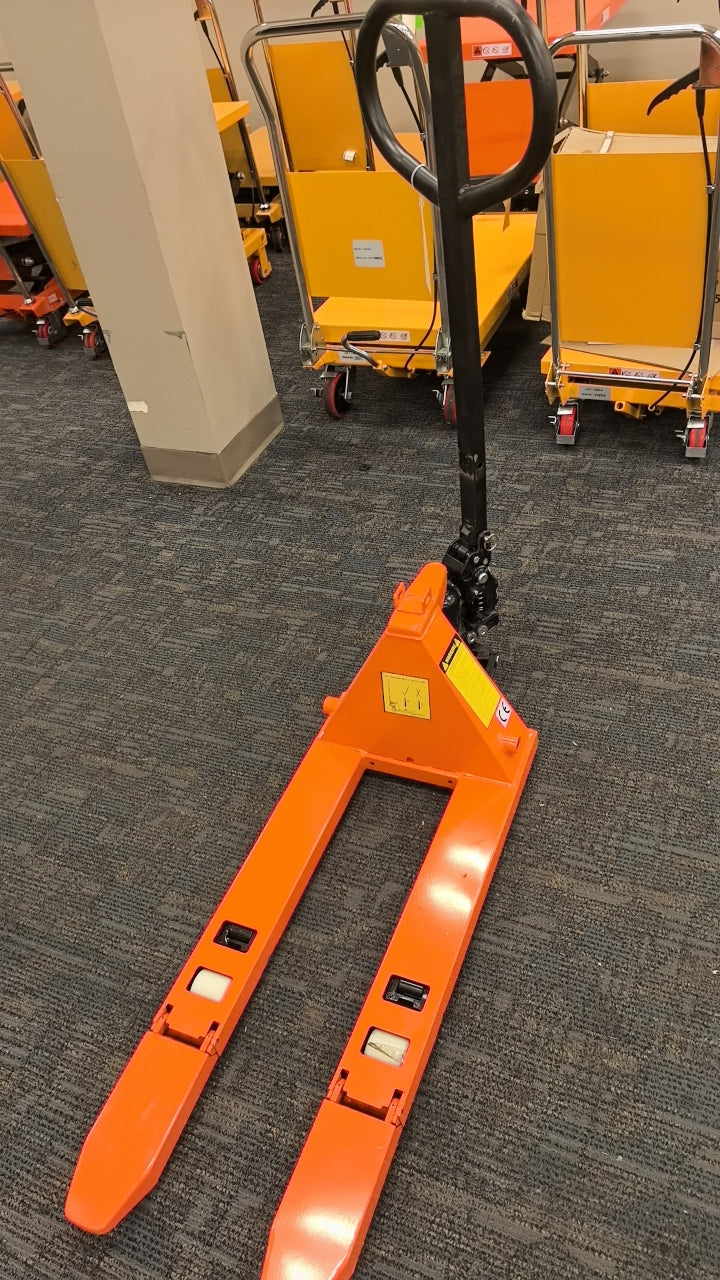 Pre-owned Premium Used MF-O 2,200 lb Hydraulic Pallet Jack – 31.5" x 15" Forks-250002964 Only Pick Up