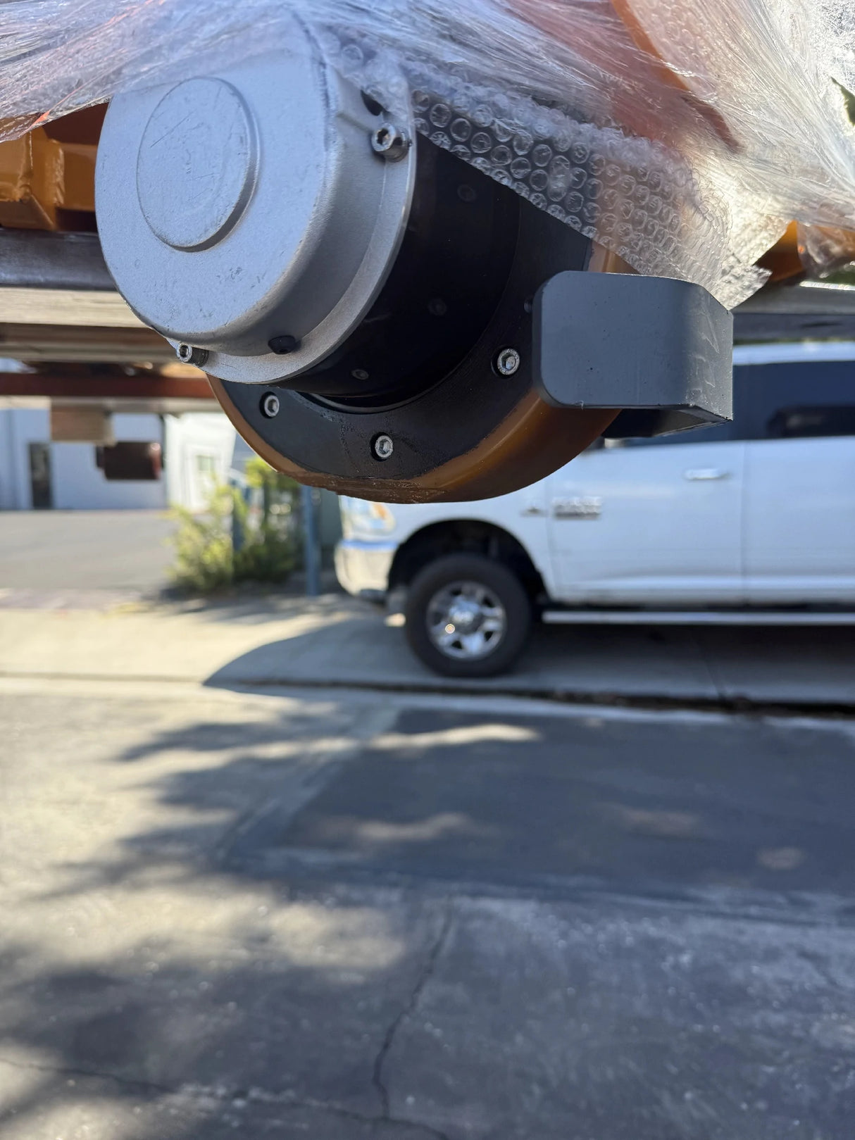 Pre-owned CBD15 – 3,300 lb Electric Pallet Jack, Compact Lithium Model, 48"x27" Forks