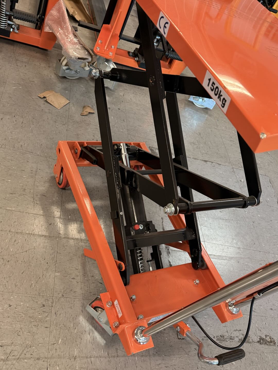 Pre-owned Aged Used SPS150-O Double Scissor Lift Table 330 lbs Cap, 43.3" lifting height-283516 Only Pick UP