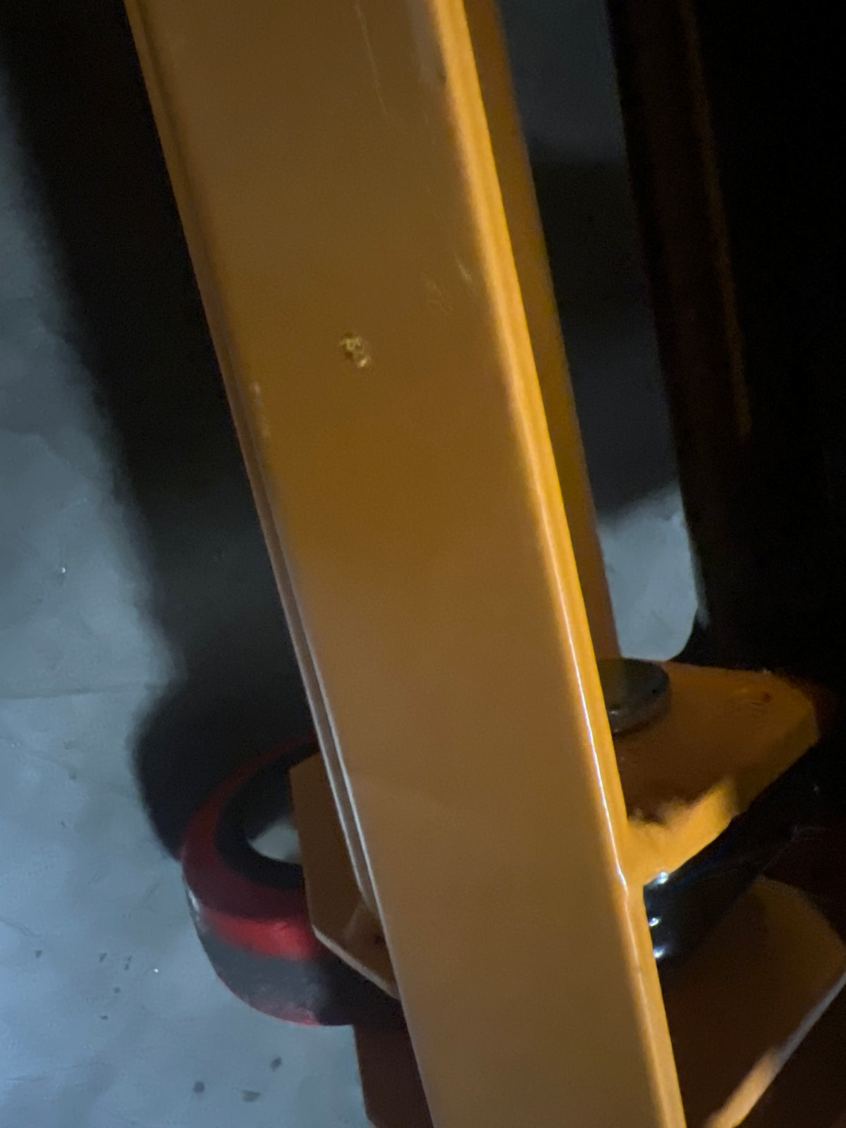 Pre-owned Regular Used SPS150E Double Scissor Lift Table 330 lbs Cap, 31.4" lifting height-A100906 Only Pick Up