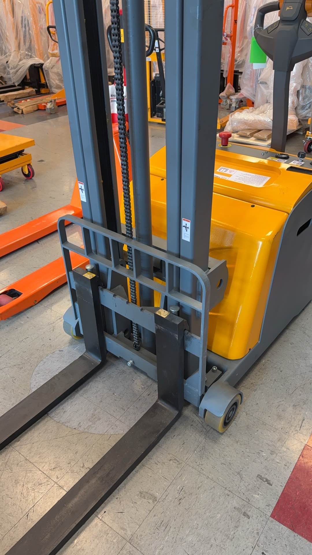 Pre-owned Premium Used CPD05W-118 – 1,200 lb Counterbalanced Electric Stacker, 118" Lift-250009859