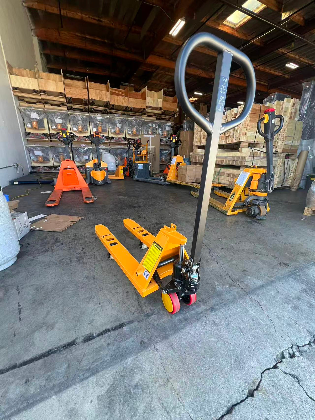 Pre-owned Premium Used MF 2,200 lb Hydraulic Pallet Jack – 31.5" x 15" Forks-250002647 Only Pick Up