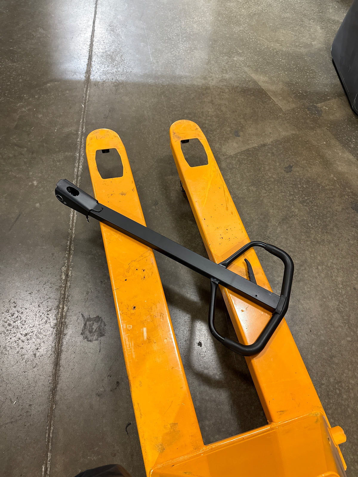 Pre-owned Premium Used BF-III-1 Hydraulic Pallet Jack 5500 lbs Capacity 48"Lx21"W Fork-260005658