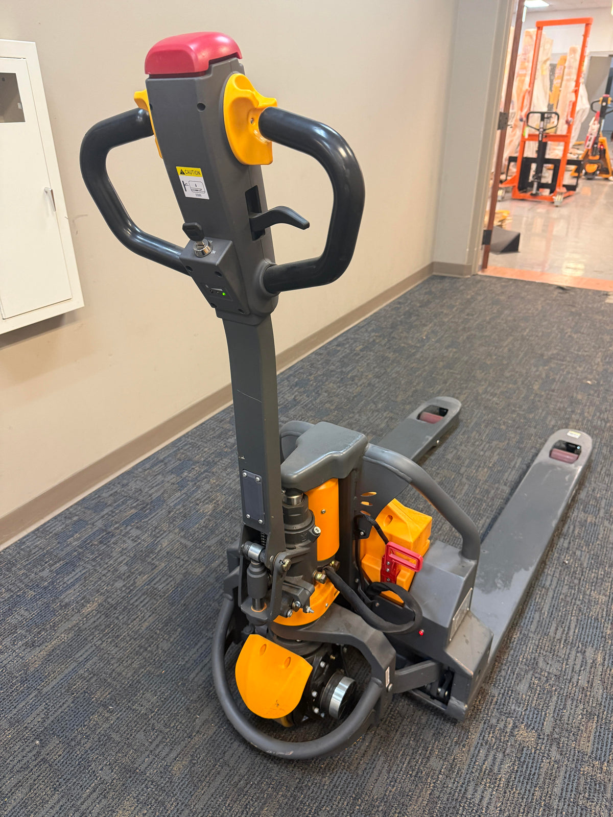 Pre-owned CBD15W-LIX-48x27 – 3,300 lb Electric Pallet Jack, Lithium Battery, 48"x27" Forks