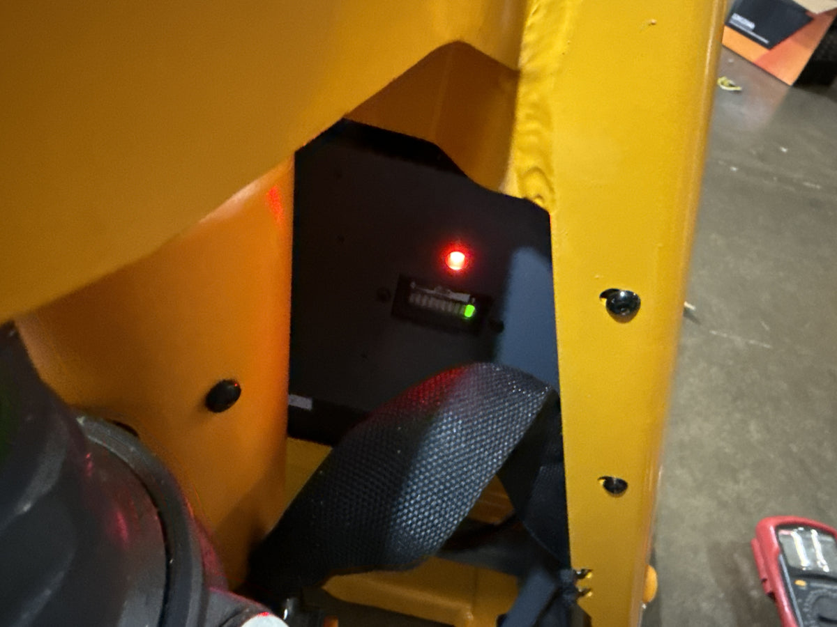 Pre-owned Open Box CBD15-NEW 3,300 lb Electric Pallet Jack, Compact Lithium Model, 48"x27" Forks-250037701