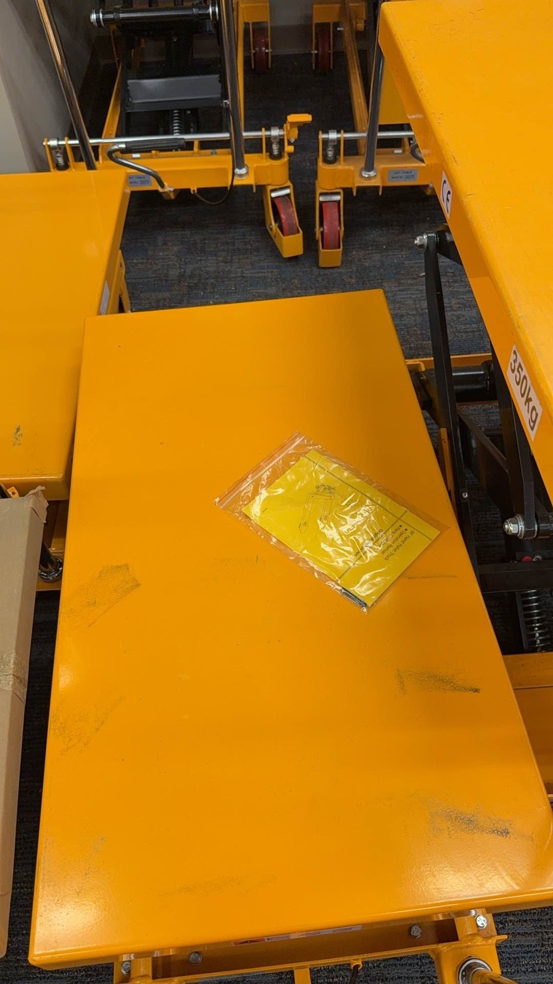 Pre-owned Premium Used SPS350 Double Scissor Lift Table 770 lbs Cap, 37.4" lifting height-283871