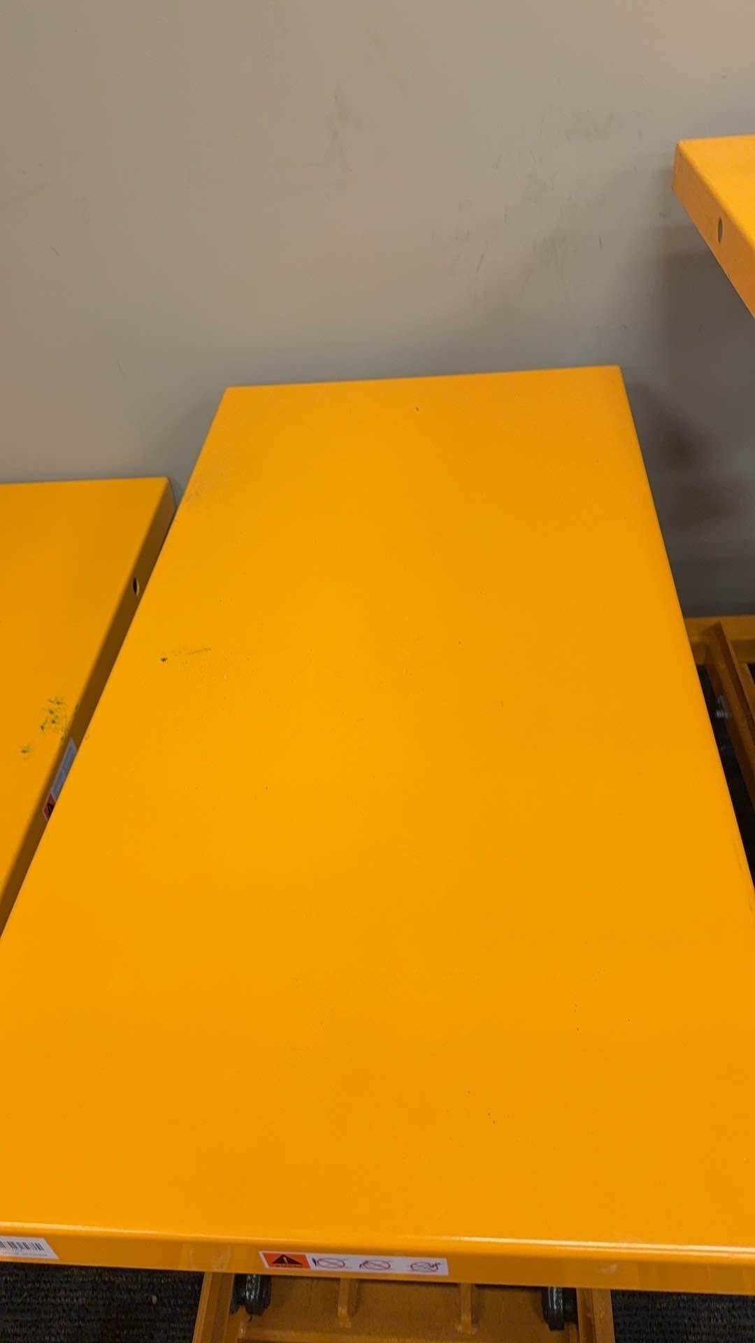 Pre-owned Premium Used SPS800 Double Scissor Lift Table 1760lbs Cap, 40.4" lifting height-243770 only Pick Up