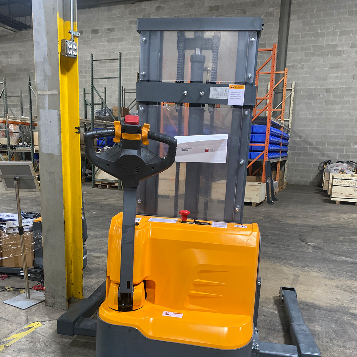 Pre-owned CTD15R-E-98 Full Electric Stacker