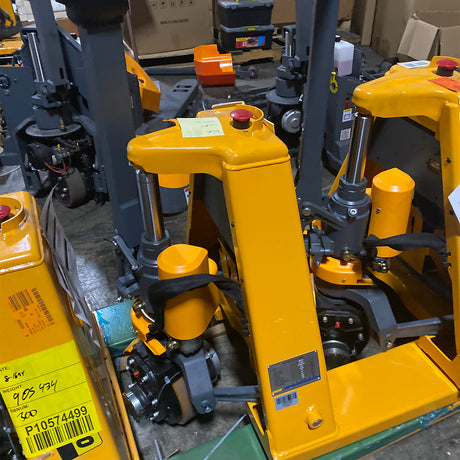 Pre-owned CBD15 3300lbs Electric Pallet Jack