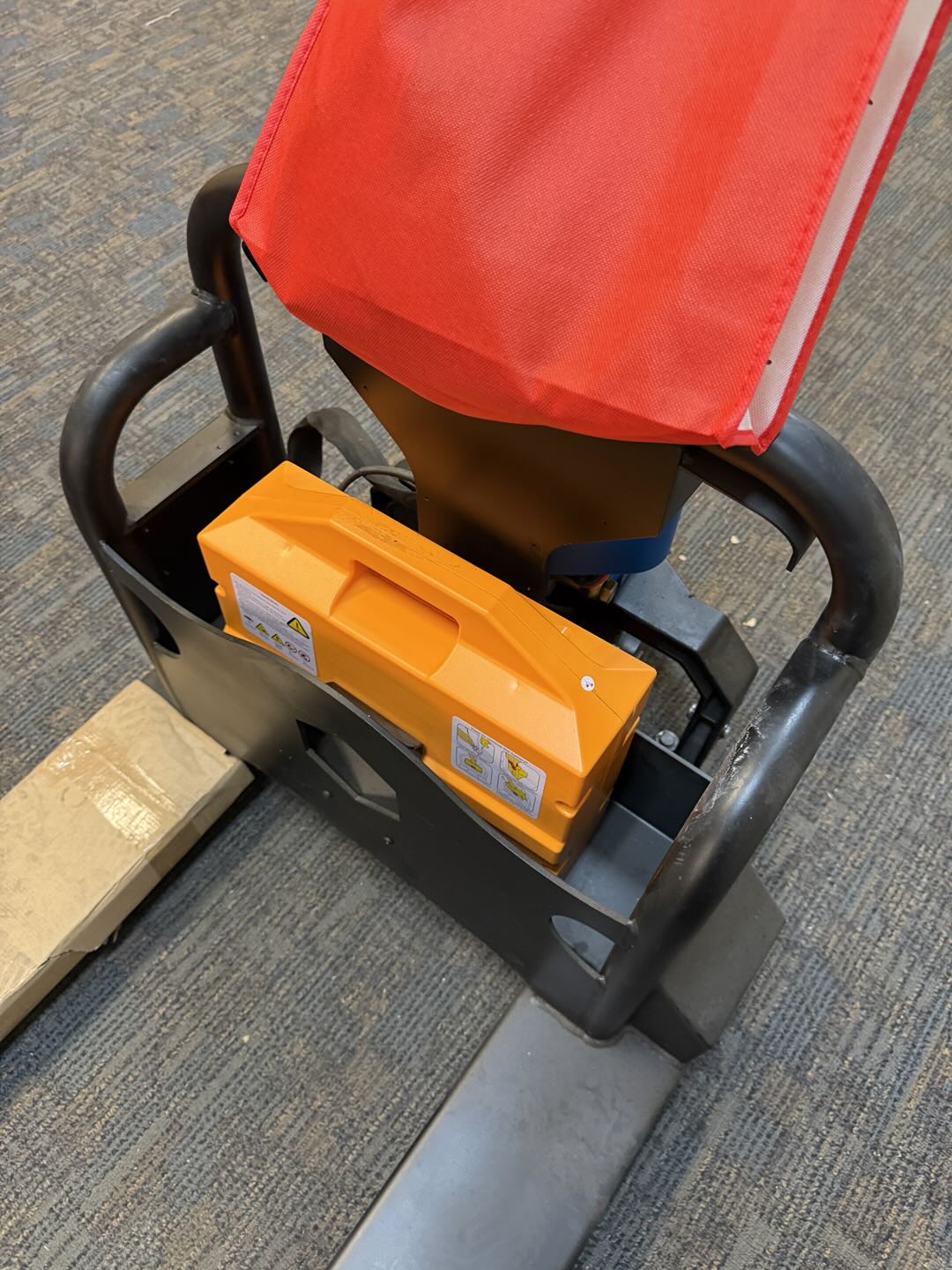 Pre-owned Premium Used CBD15W-Lix-48x27-B 3,300 lb Electric Pallet Jack, Compact Lithium Model, 48"x27" Forks-20030518