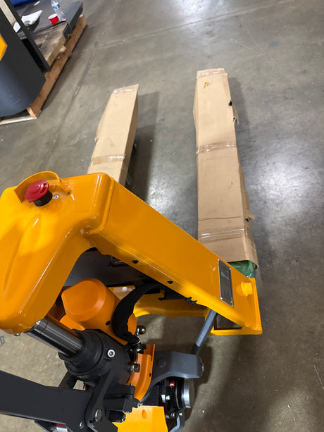 Pre-owned CBD15-NEW 3,300 lb Electric Pallet Jack, Compact Lithium Model, 48"x27" Forks