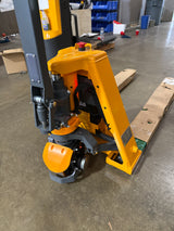 Pre-owned CBD15-NEW 3,300 lb Electric Pallet Jack, Compact Lithium Model, 48"x27" Forks