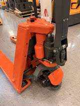 Pre-owned Aged Used CBD15-O 3,300 lb Electric Pallet Jack, Compact Lithium Model, 48"x27" Forks-211112746