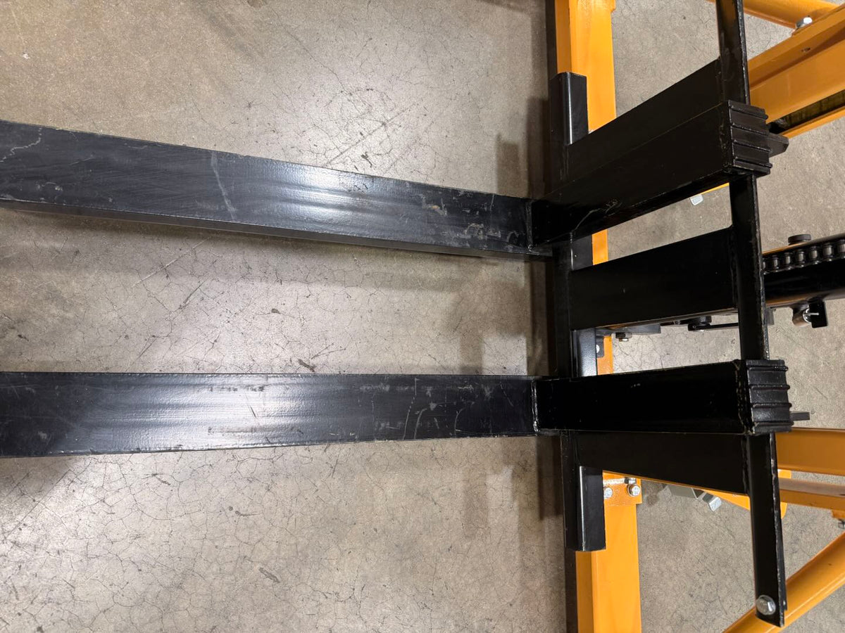 Pre-owned Premium Used SDJAS500–1100lbs Manual Pallet Stacker 1100 lbs Capacity 63" Lift Straddle Legs-98999