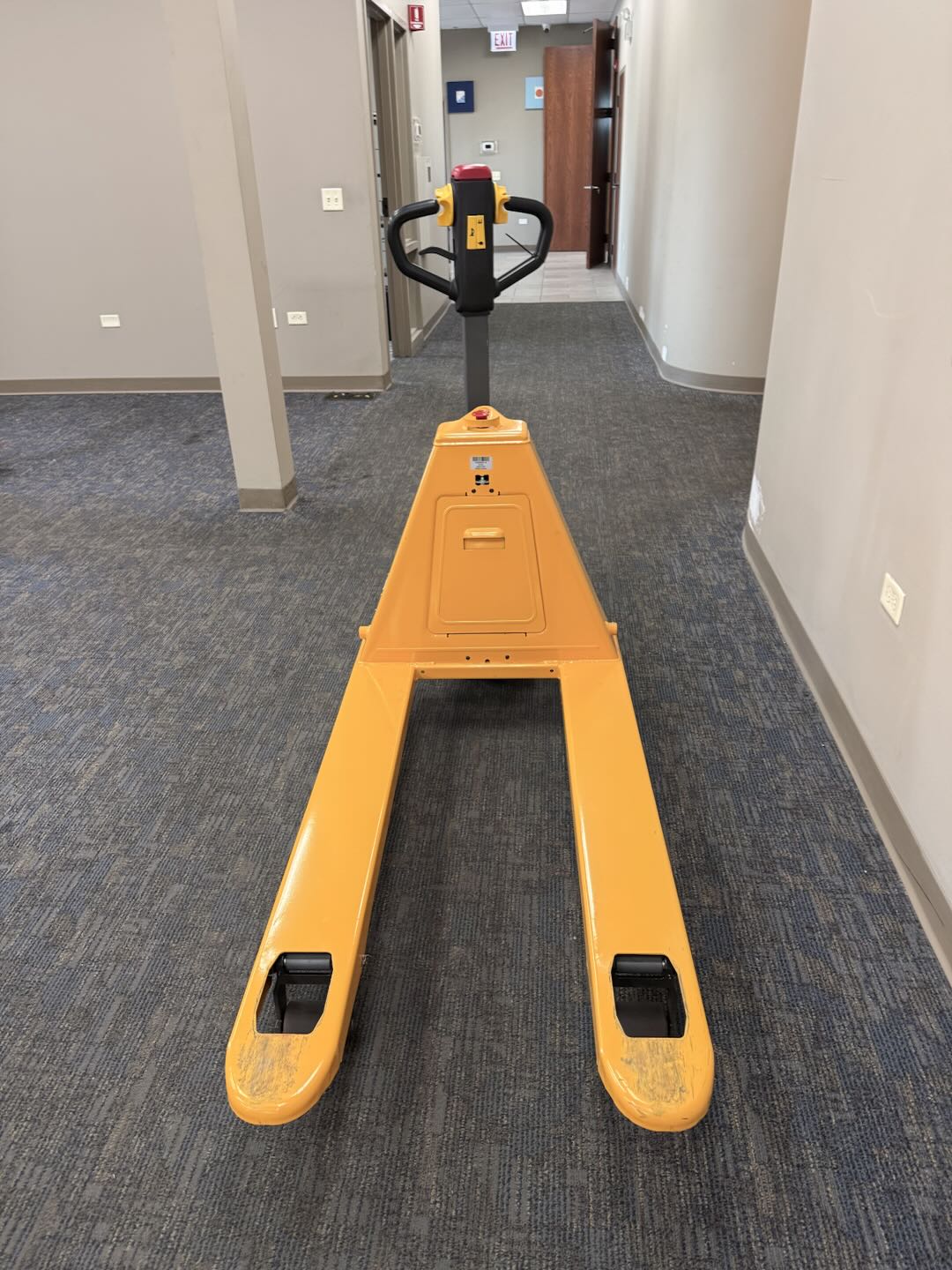 Pre-owned Premium Used CBD15-NEW- 3,300 lb Electric Pallet Jack – Lithium Battery, 48"x27" Forks-260008119