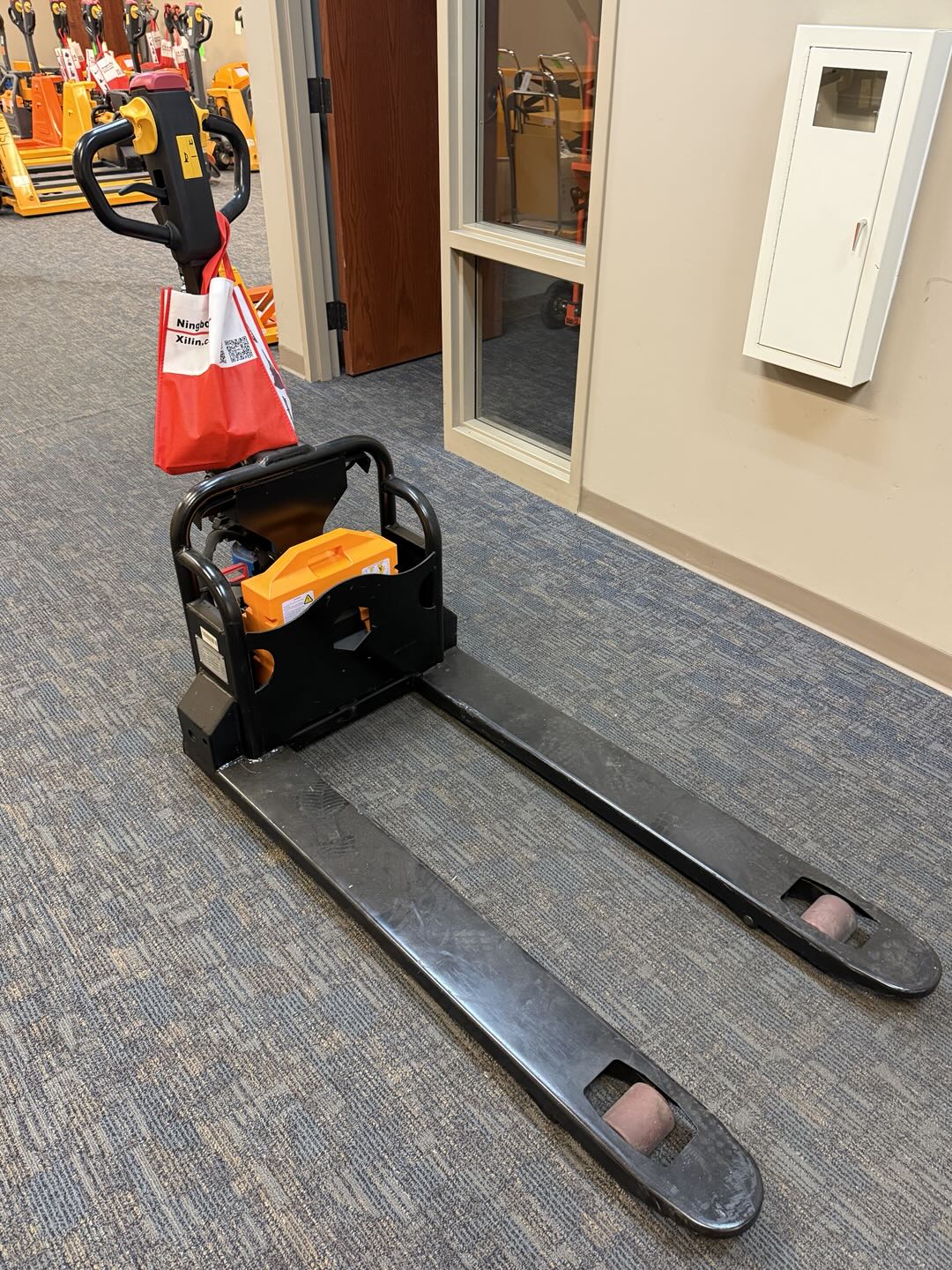 Pre-owned Premium Used CBD15W-Lix-48x27-B 3,300 lb Electric Pallet Jack, Compact Lithium Model, 48"x27" Forks-20092603