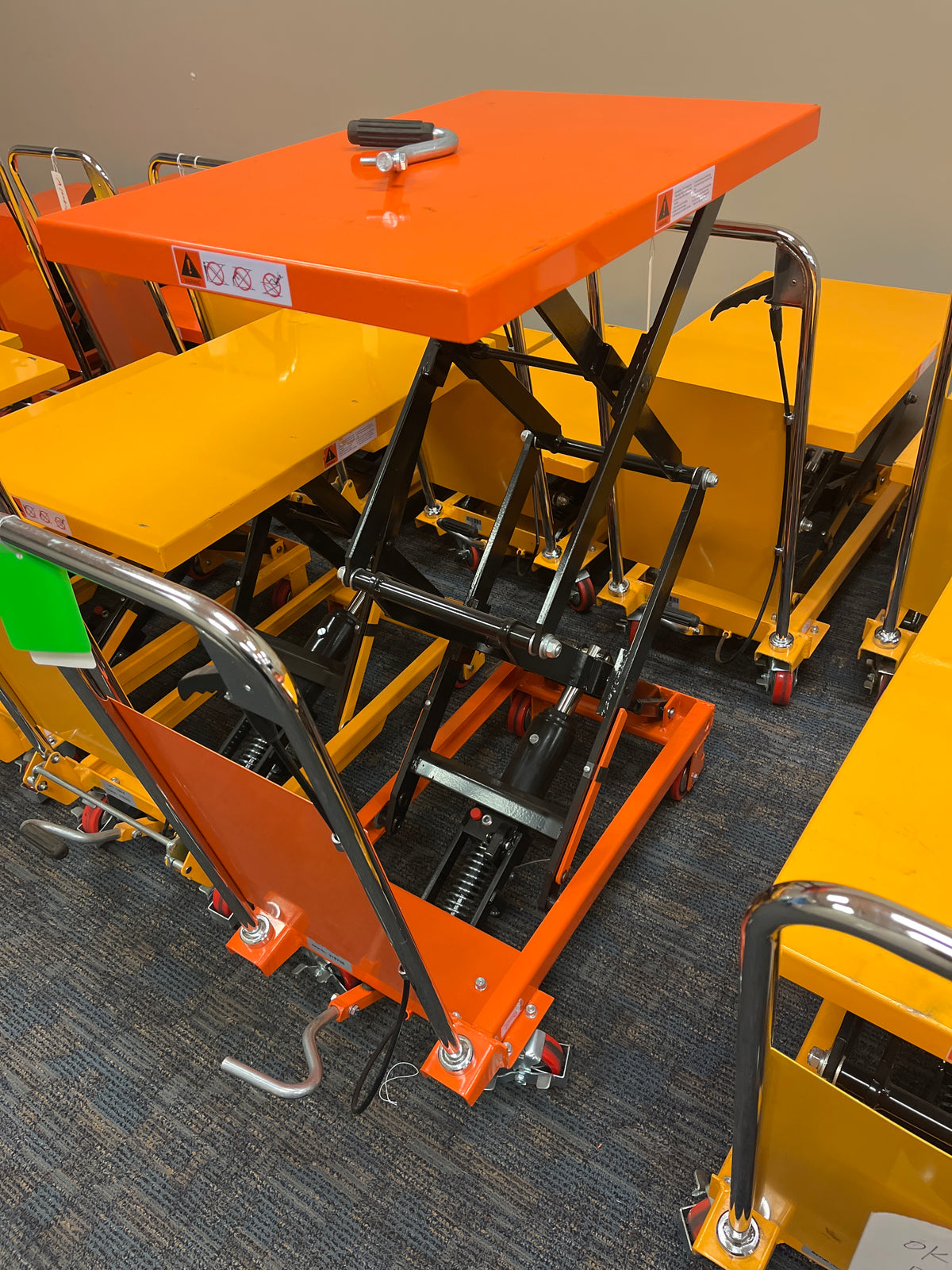 Pre-owned Premium Used SPS150-O Double Scissor Lift Table 330 lbs Cap, 43.3" lifting height-C00000544