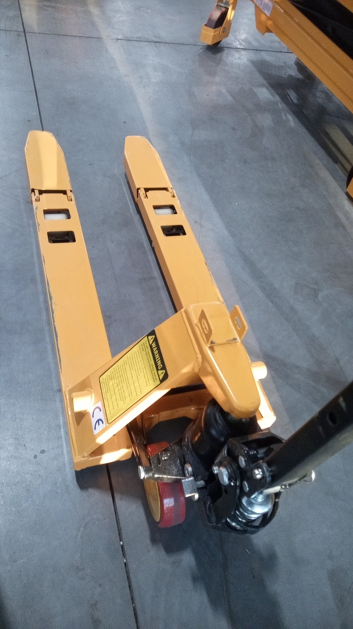 Pre-owned Aged Used MF 2,200 lb Hydraulic Pallet Jack – 31.5" x 15" Forks-240501148 Only Pick Up
