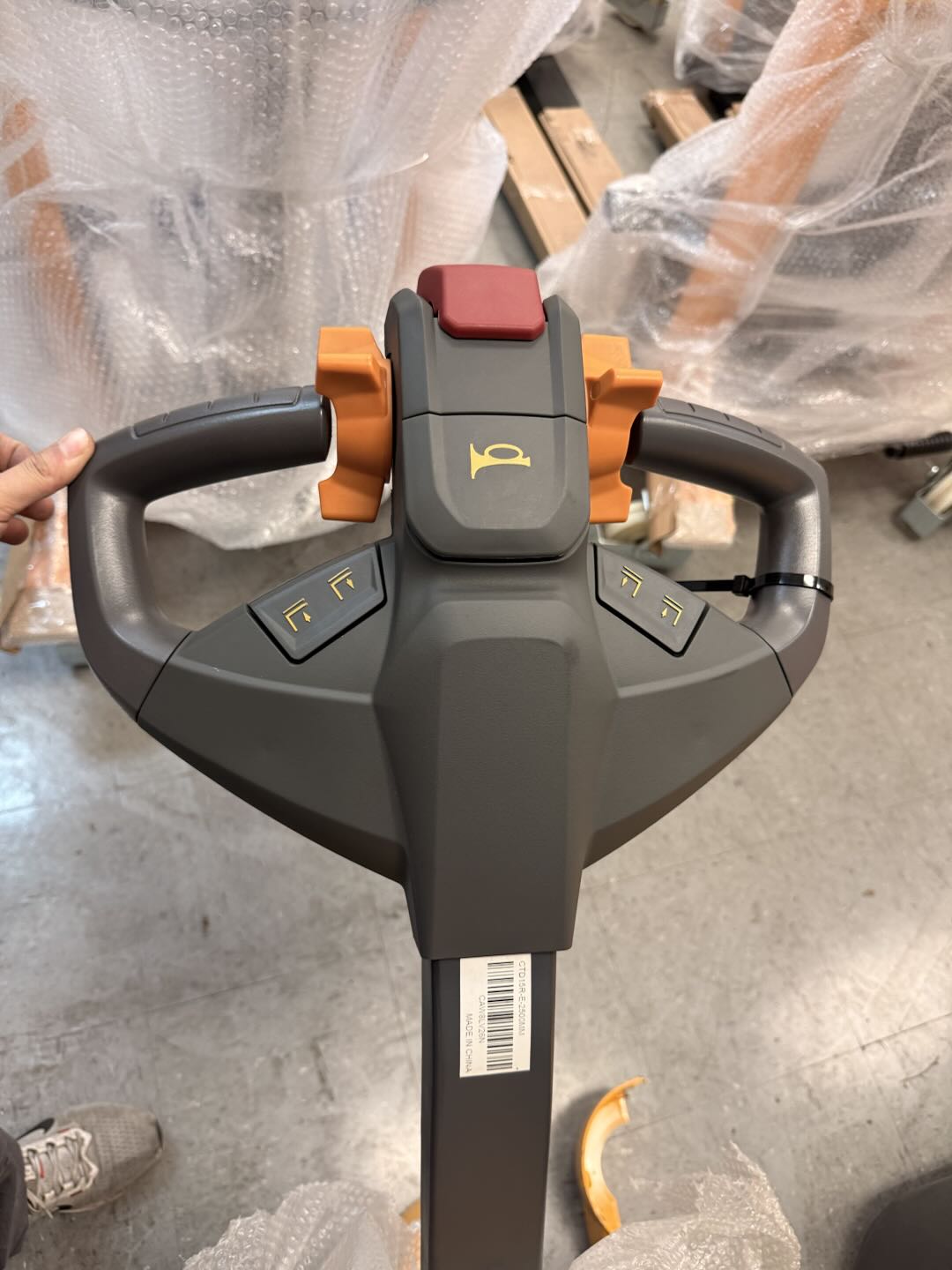 Pre-owned CTD15R-E-98 – 3,300 lb Electric Stacker, 98" Lift Height, Straddle Legs