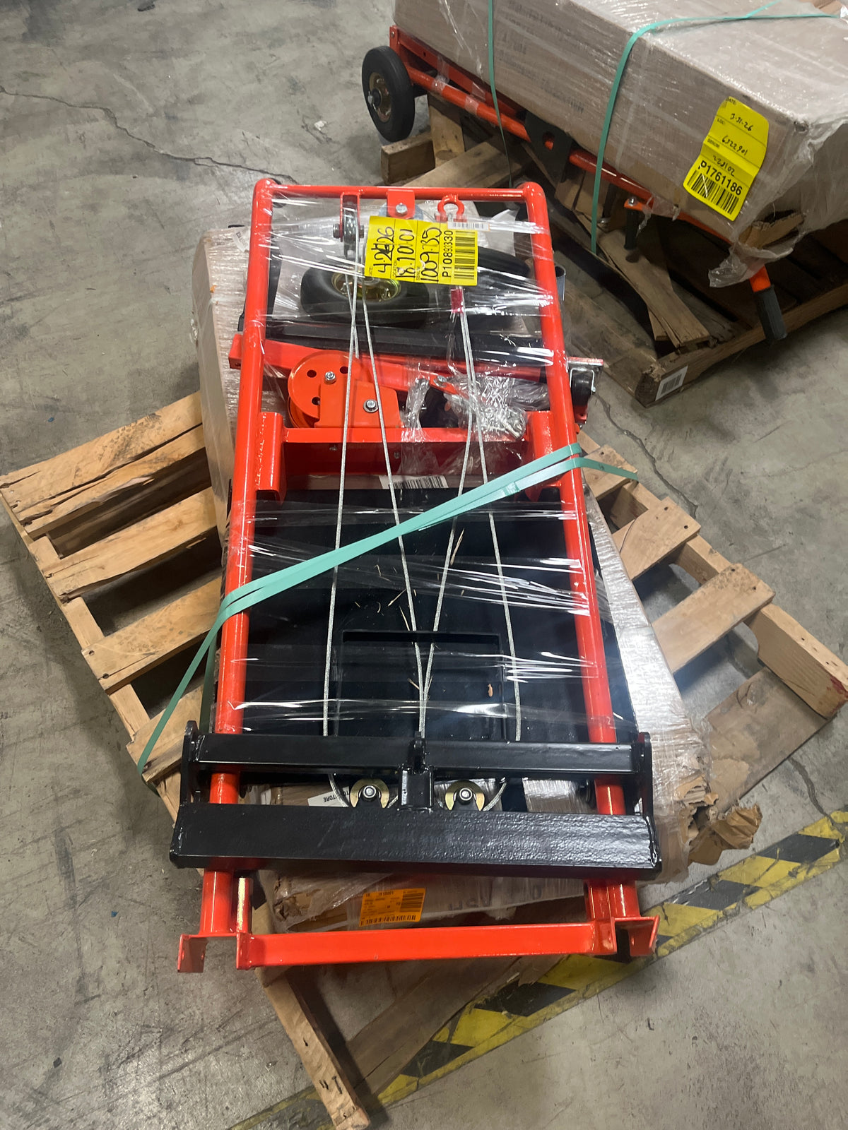 Pre-owned Premium Used HSW330-O–330lbs Manual Pallet Stacker 330 lbs Capacity 40.5" Lift Fixed Legs-250010376 Only Pick Up