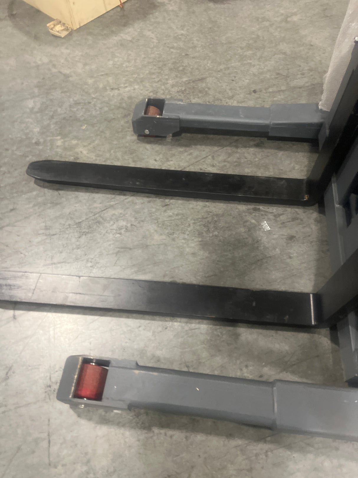 Pre-owned CTD15R-EN-98 - 3300 lb Capacity 98" Lift Compact Electric Stacker Adjustable Forks