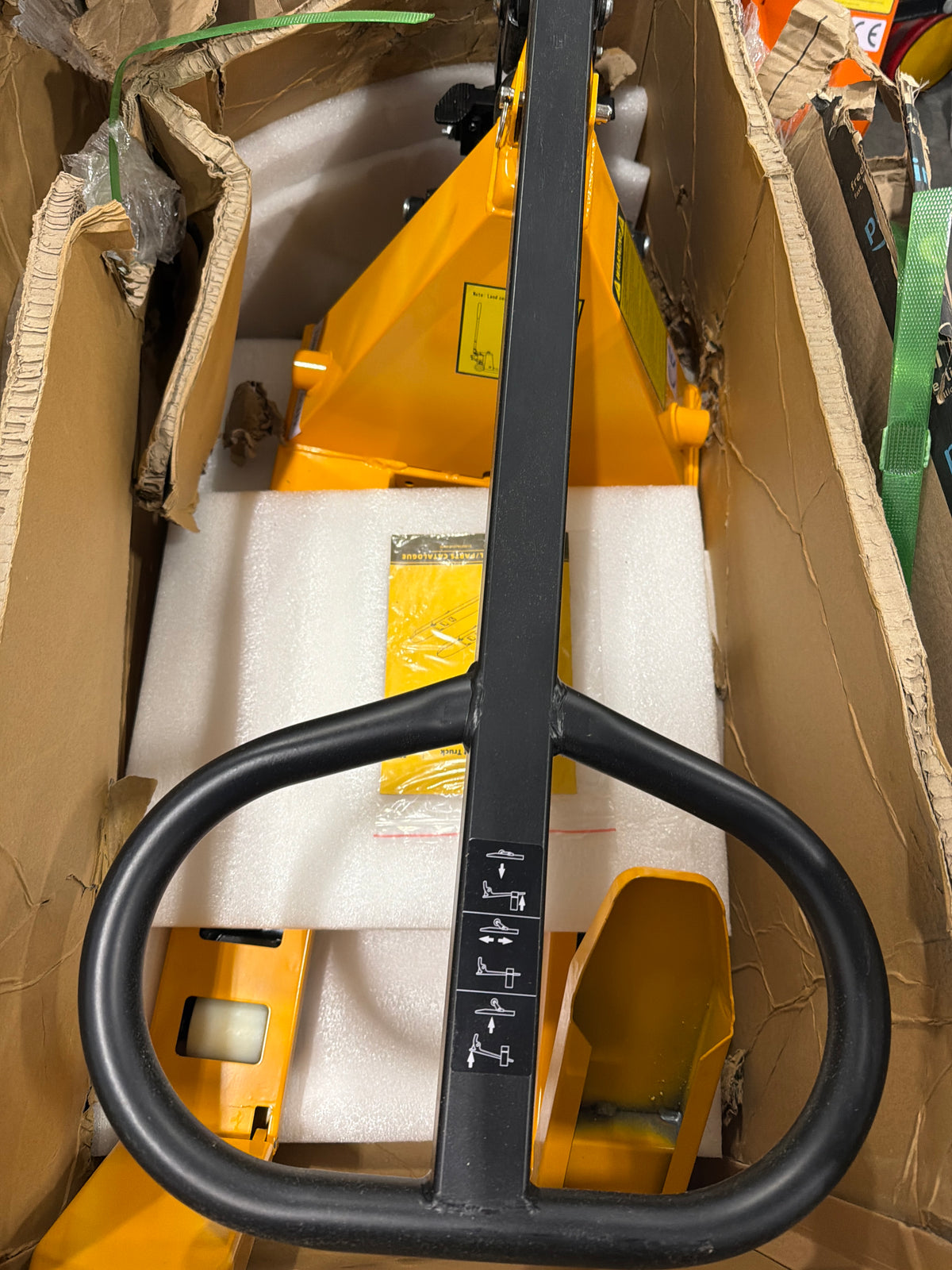 Pre-owned Open Box MF 2,200 lb Hydraulic Pallet Jack – 31.5" x 15" Forks-240868098 Only Pick Up
