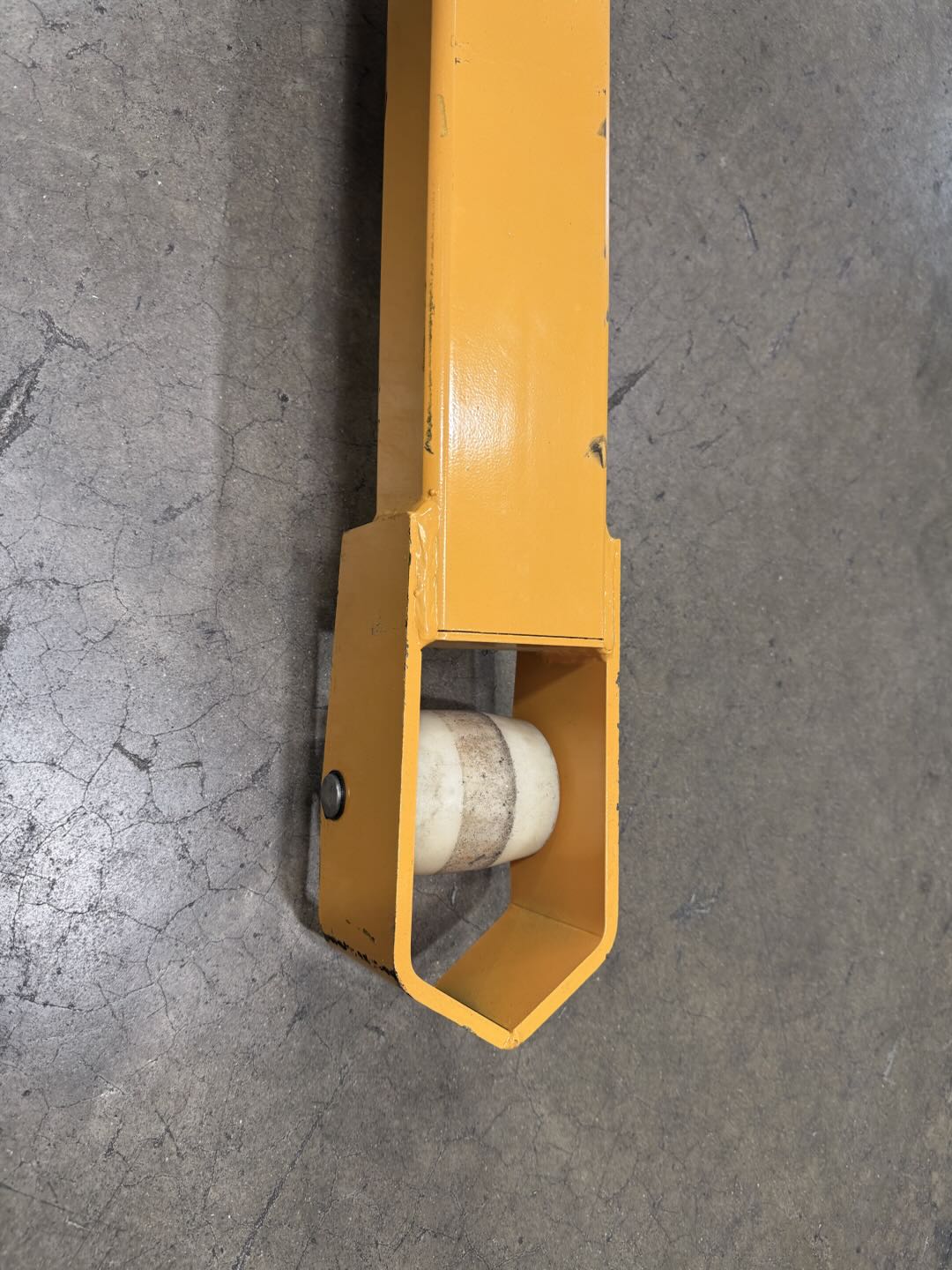 Pre-owned Premium Used SDJAS500–1100lbs Manual Pallet Stacker 1100 lbs Capacity 63" Lift Straddle Legs-98999