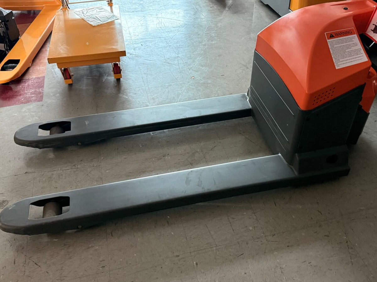 Pre-owned Regular Used CBD15WE-19-O 3,300 lb Electric Pallet Jack, GEL Battery Model, 48"x27" Forks-220490383