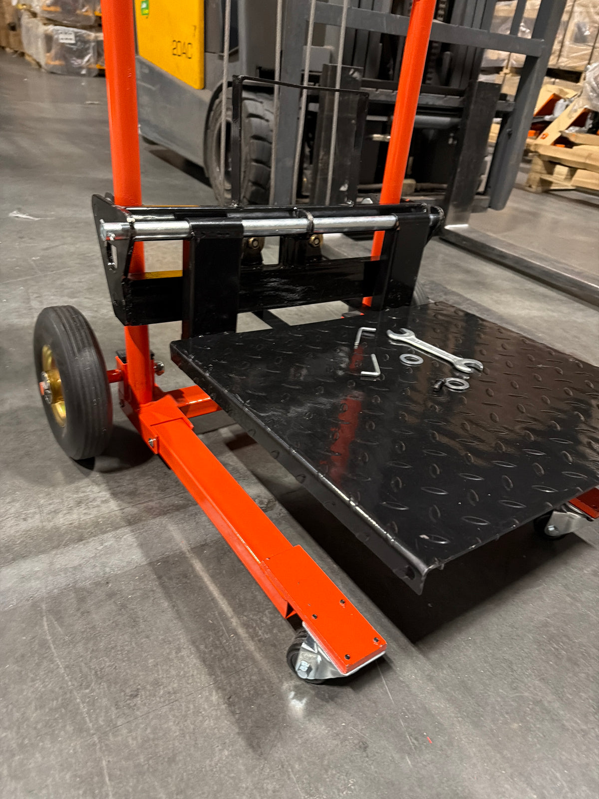 Pre-owned Premium Used HSW330-O–330lbs Manual Pallet Stacker 330 lbs Capacity 40.5" Lift Fixed Legs-250010358 Only Pick Up
