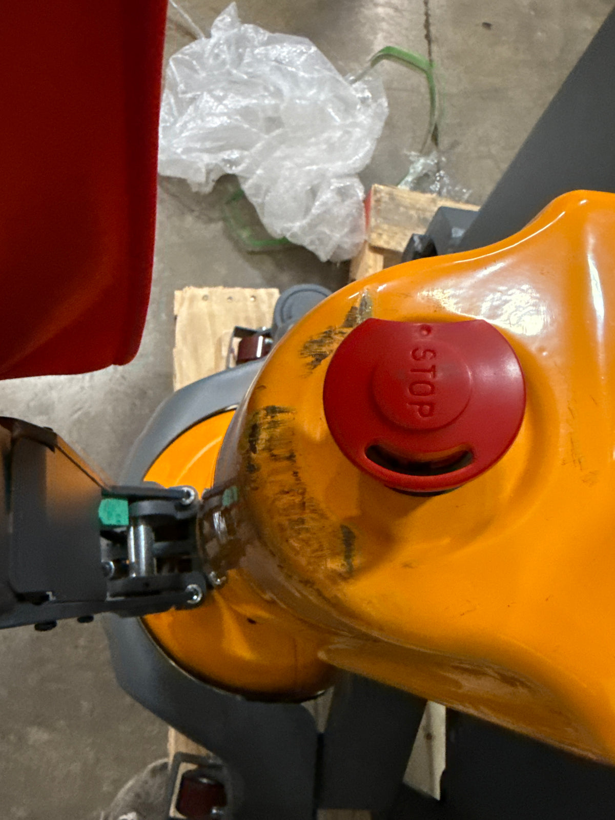 Pre-owned CBD20W-II-Li-II – 4,400 lb Electric Pallet Jack – Smart Handle with LCD Screen, Turtle Mode, Secure Key