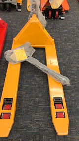 Pre-owned Premium Used BF3500 7,700 lb Hydraulic Pallet Jack – Wide Forks, 48" x 27"-5035685