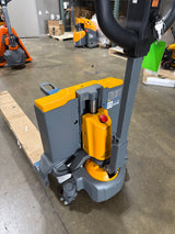 Pre-owned Open Box CBD15W-II-Li-II- 3,300 lb Electric Pallet Jack – Lithium Battery, 48"x27" Forks-250034419