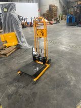Pre-owned Premium Used HSW500–500lbs Manual Pallet Stacker 500 lbs Capacity 41.4" Lift Fixed Legs-0250032051 Only Pick Up