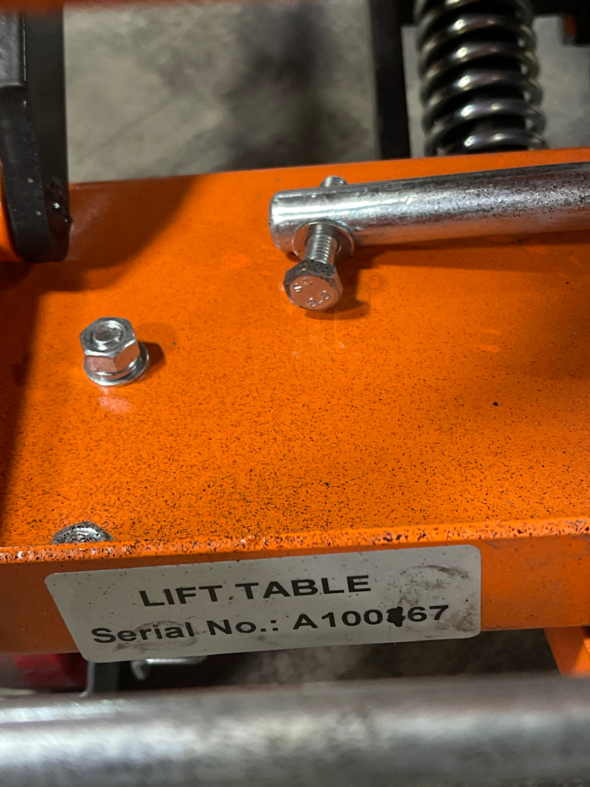 Pre-owned Aged Used SP150E-O Single Scissor Lift Table 330 lbs Cap, 20.2" lifting height-A0000167 Only Pick Up