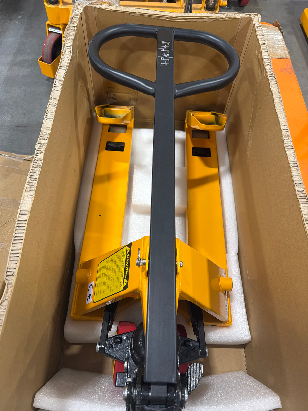 Pre-owned Open Box MF 2,200 lb Hydraulic Pallet Jack – 31.5" x 15" Forks-240868046 Only Pick Up